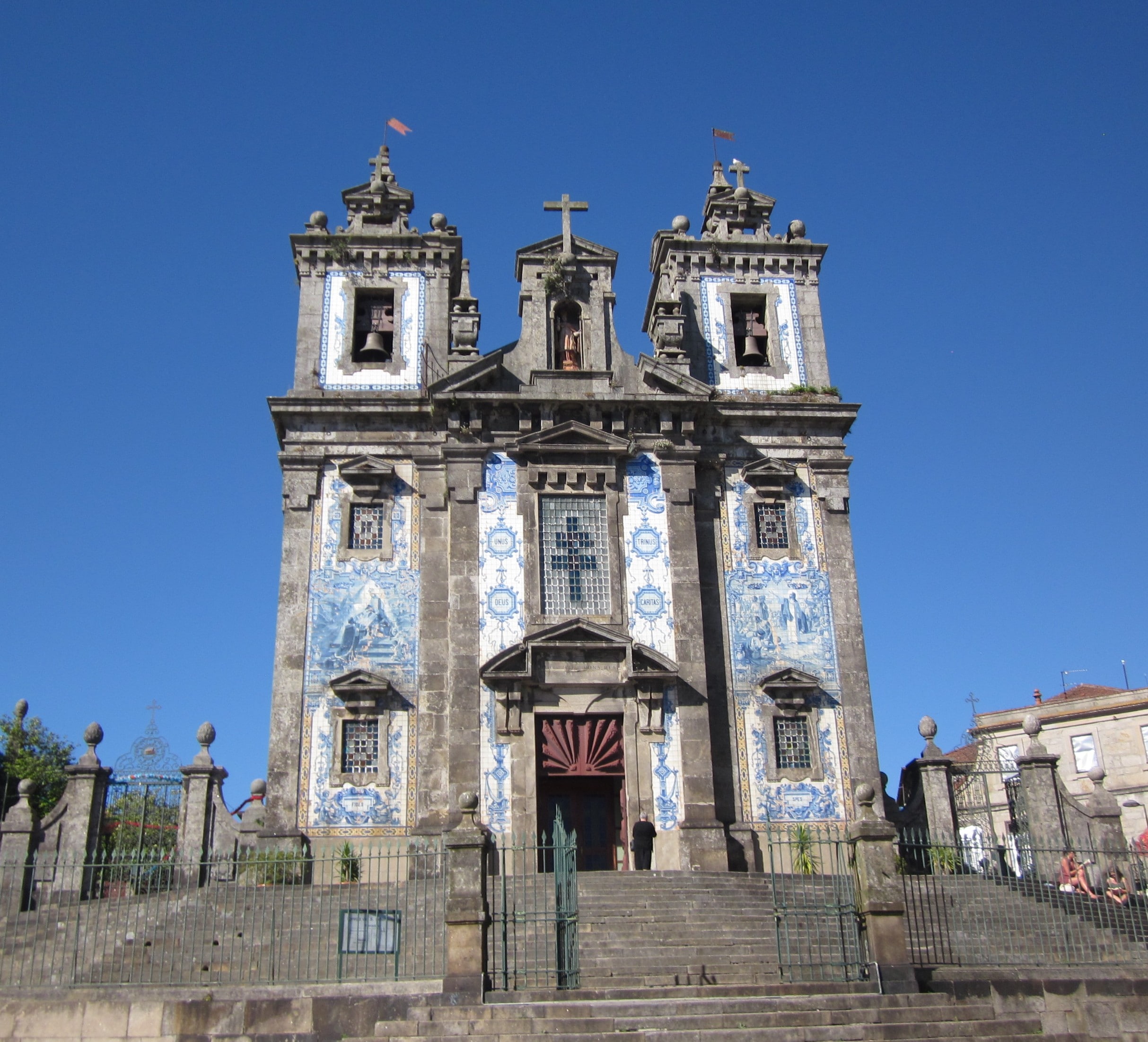 Santo Ildefonso in Battle Square