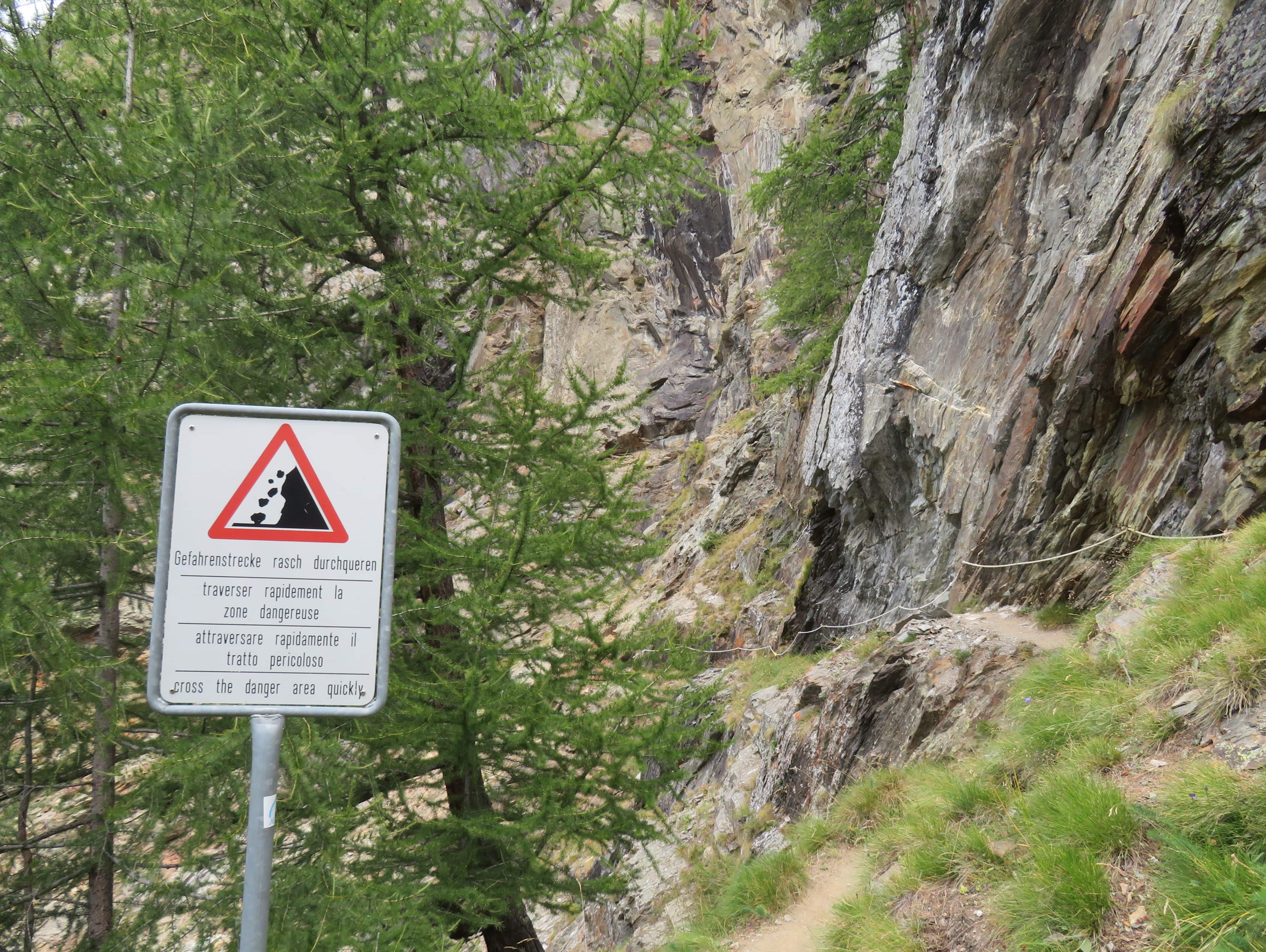 A sign warned hikers of the danger of hiking on Europaweg.
