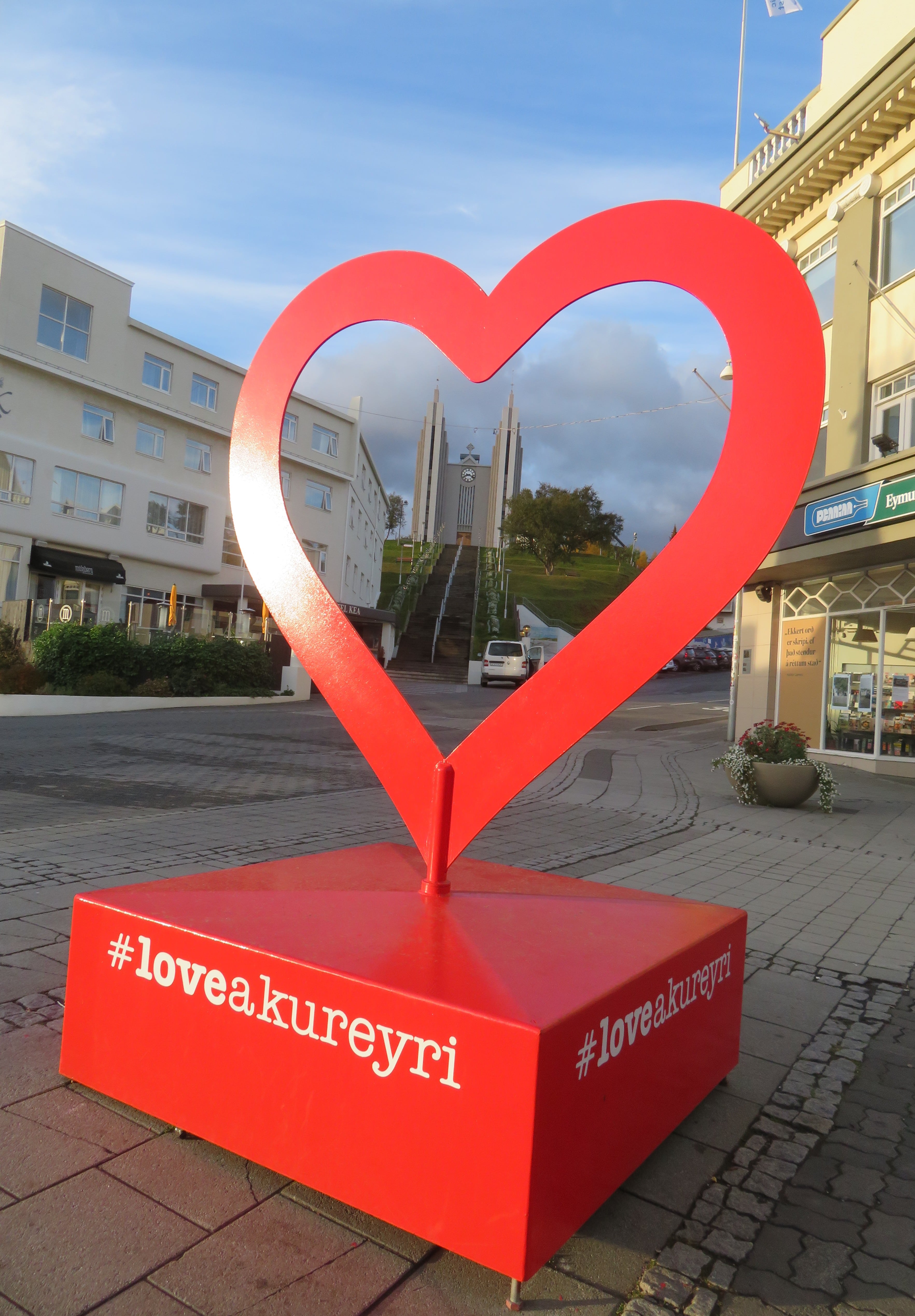 "Love" Akureyri