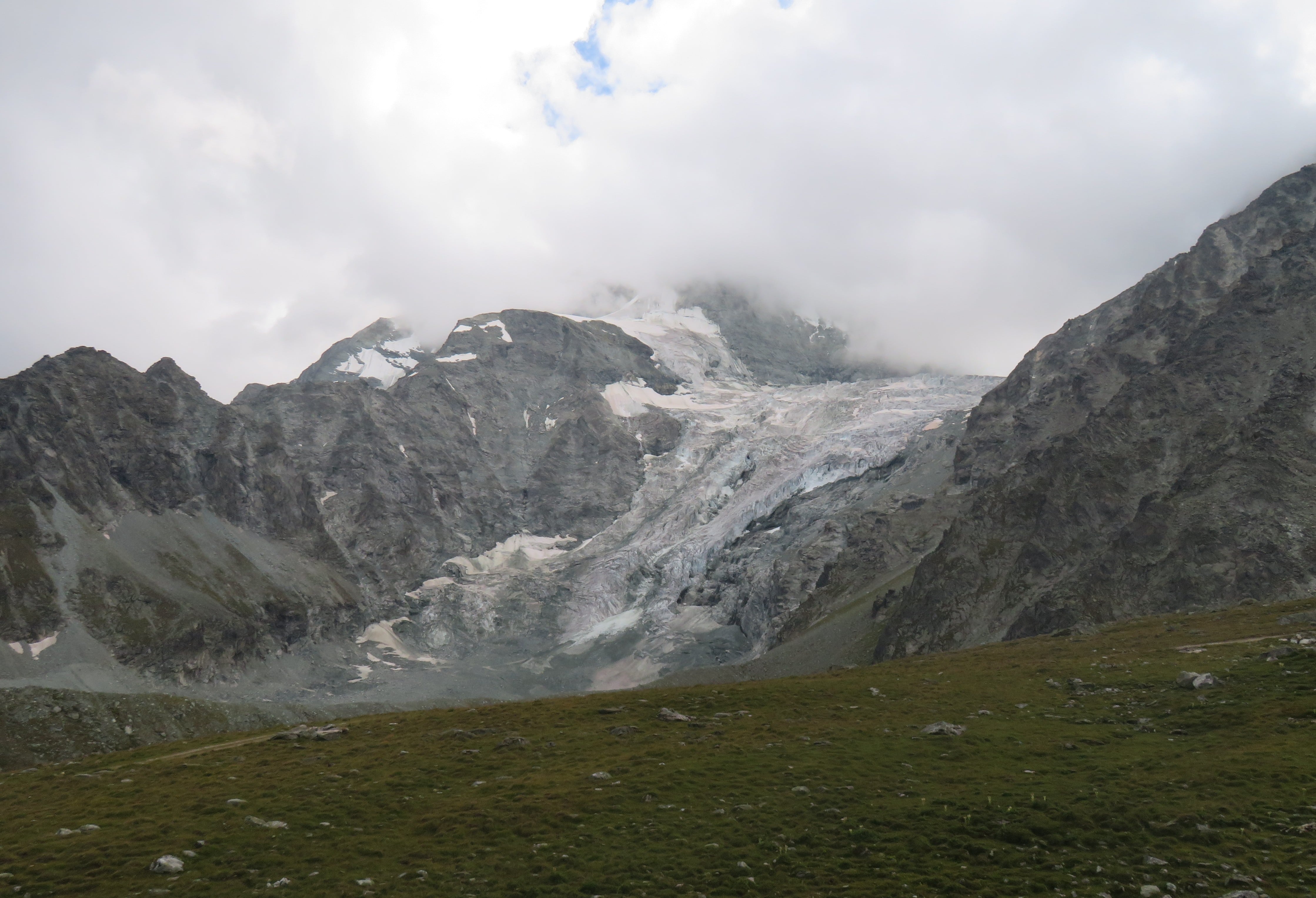Beautiful glacier on the way