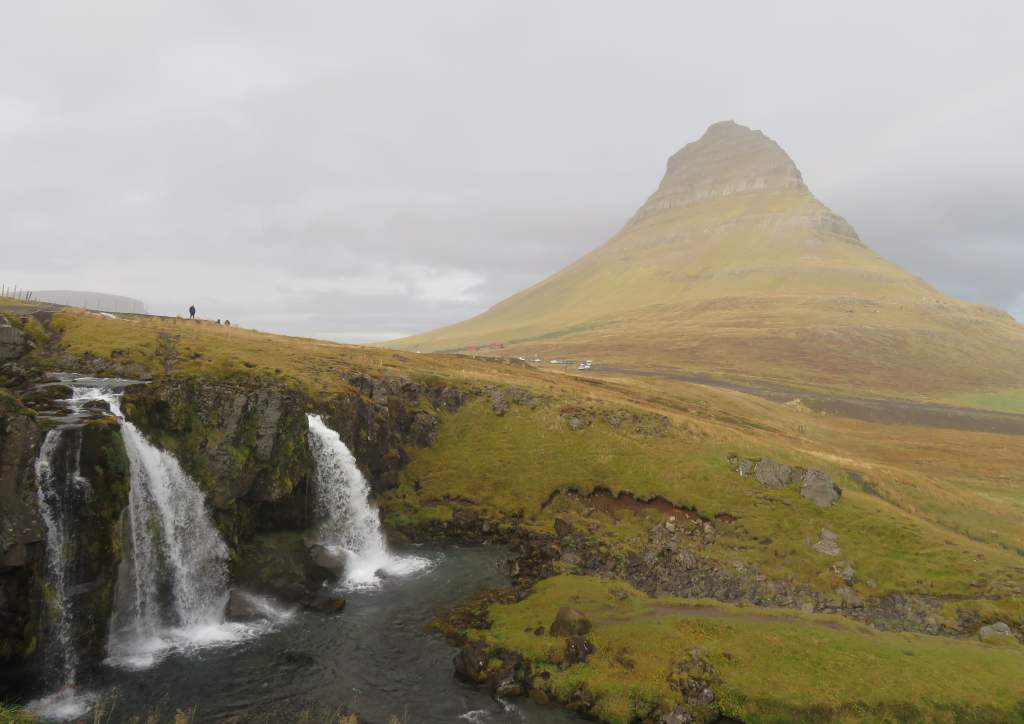 The "famous" Kirkjufell view with the waterfalls