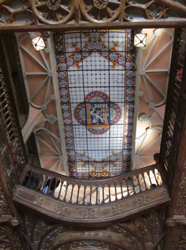 Inside Livraria Lello & Irmão