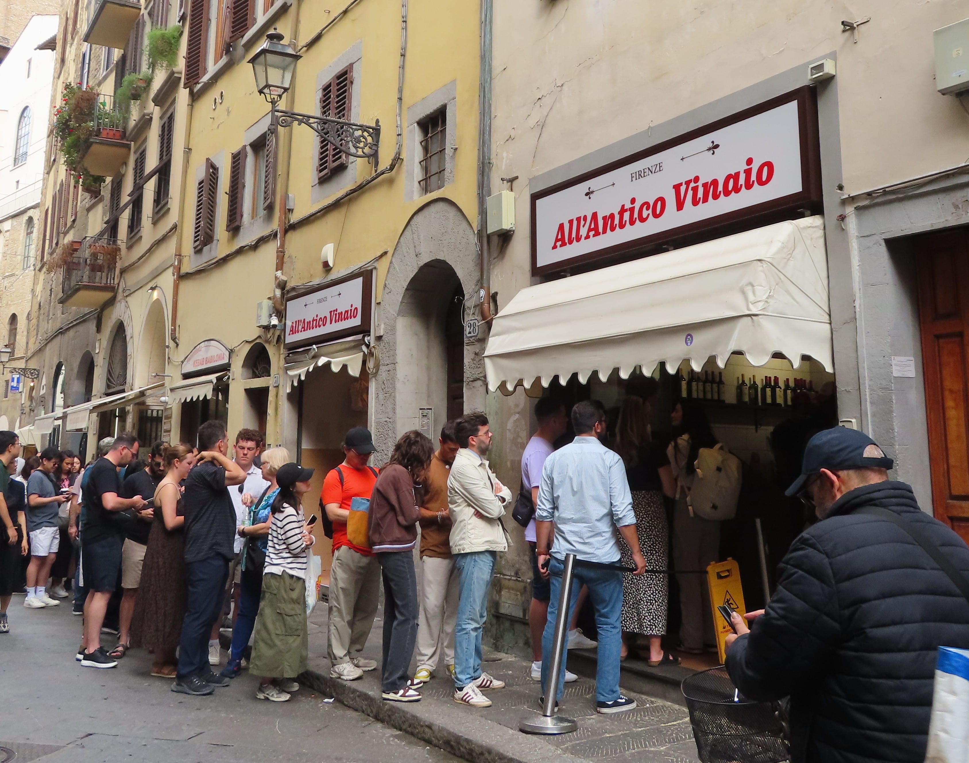 Famed sandwich shop All’Antico Vinaio