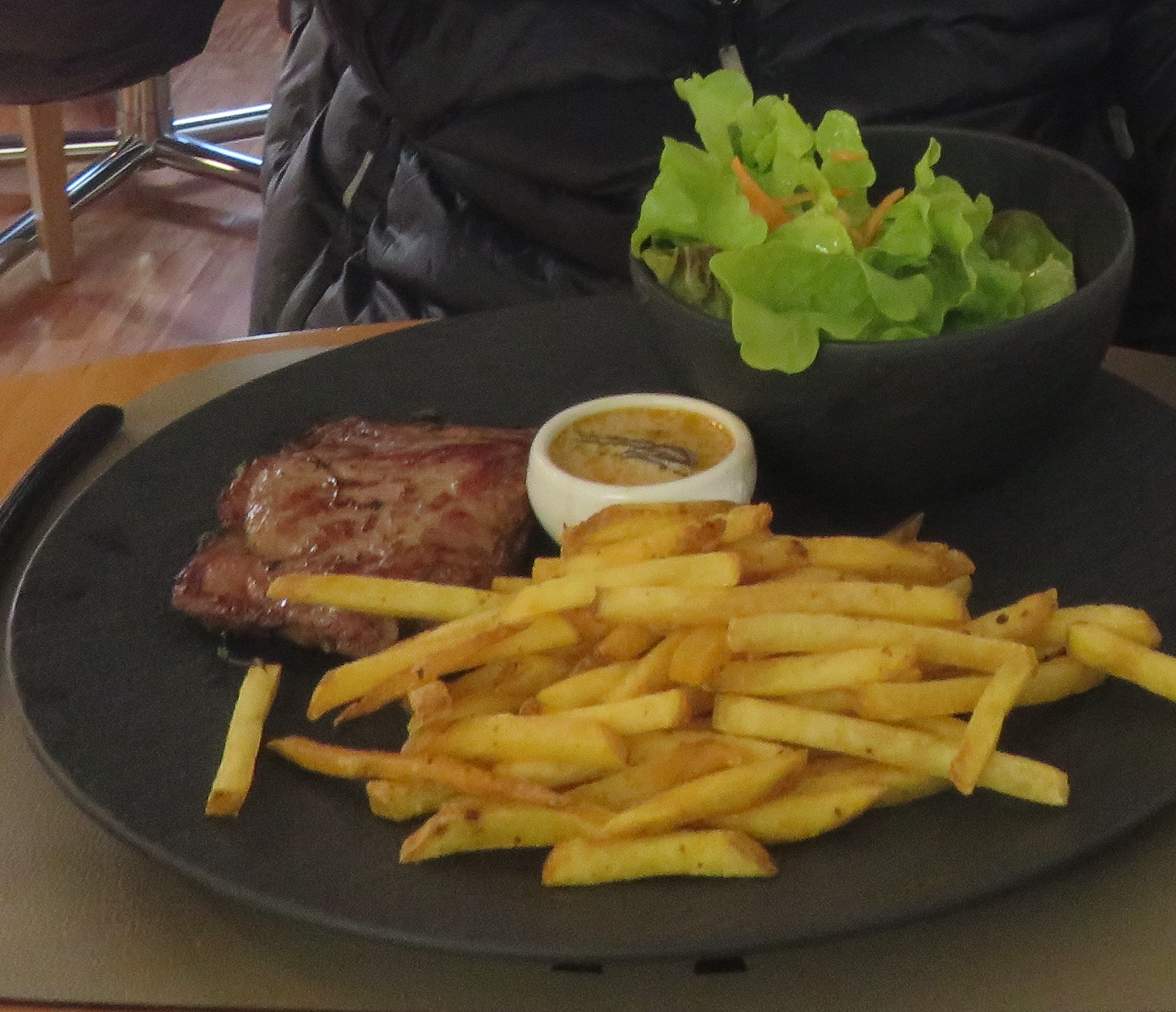 Steak dinner at Hotel du Barrage restaurant