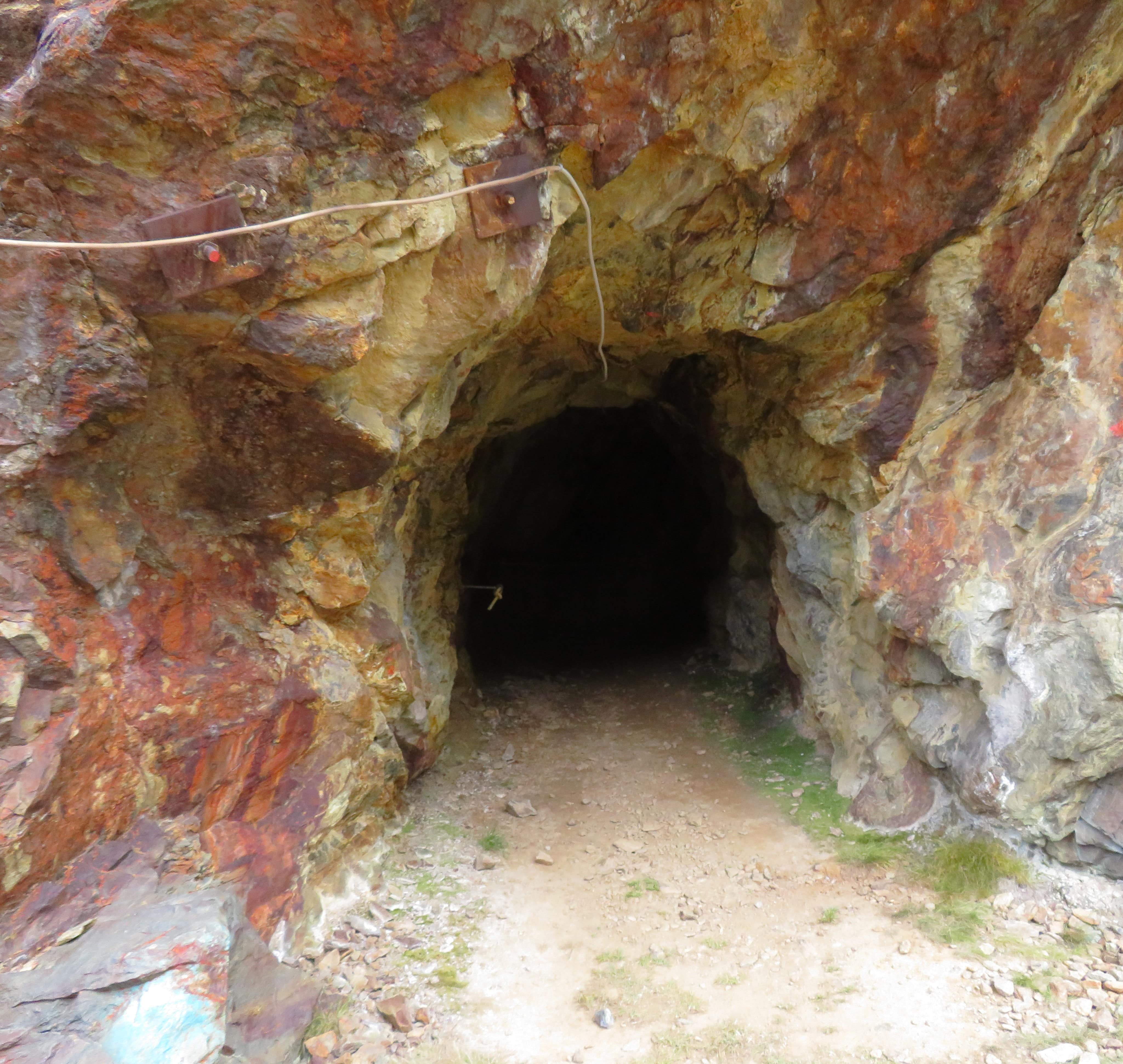 A dark tunnel on Europaweg