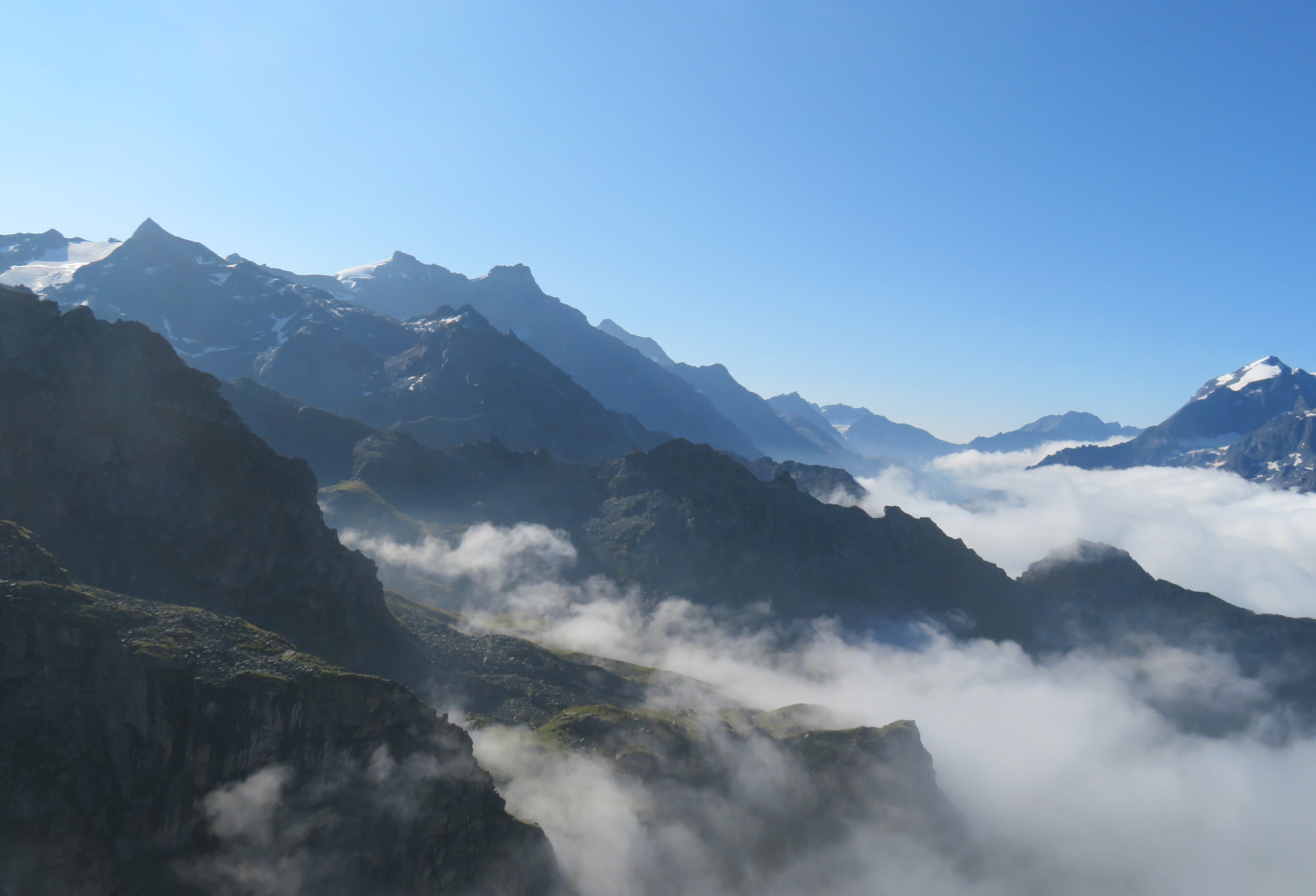 More spectacular view on the way to Col de Louvie