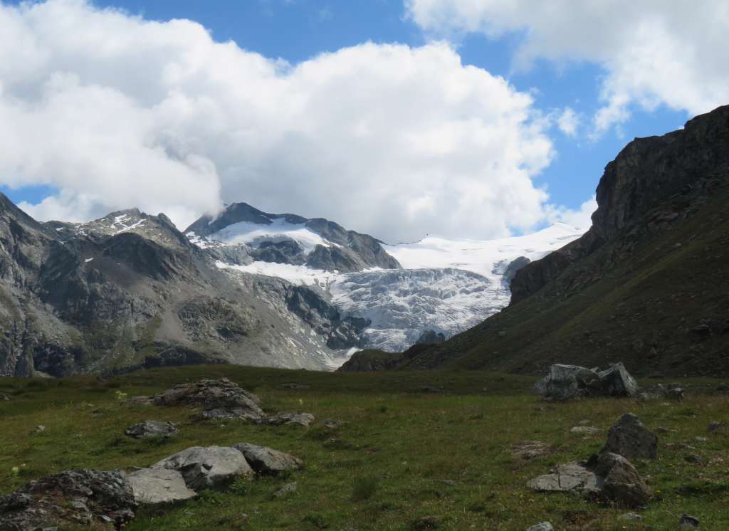 View of Glacier de Moiry