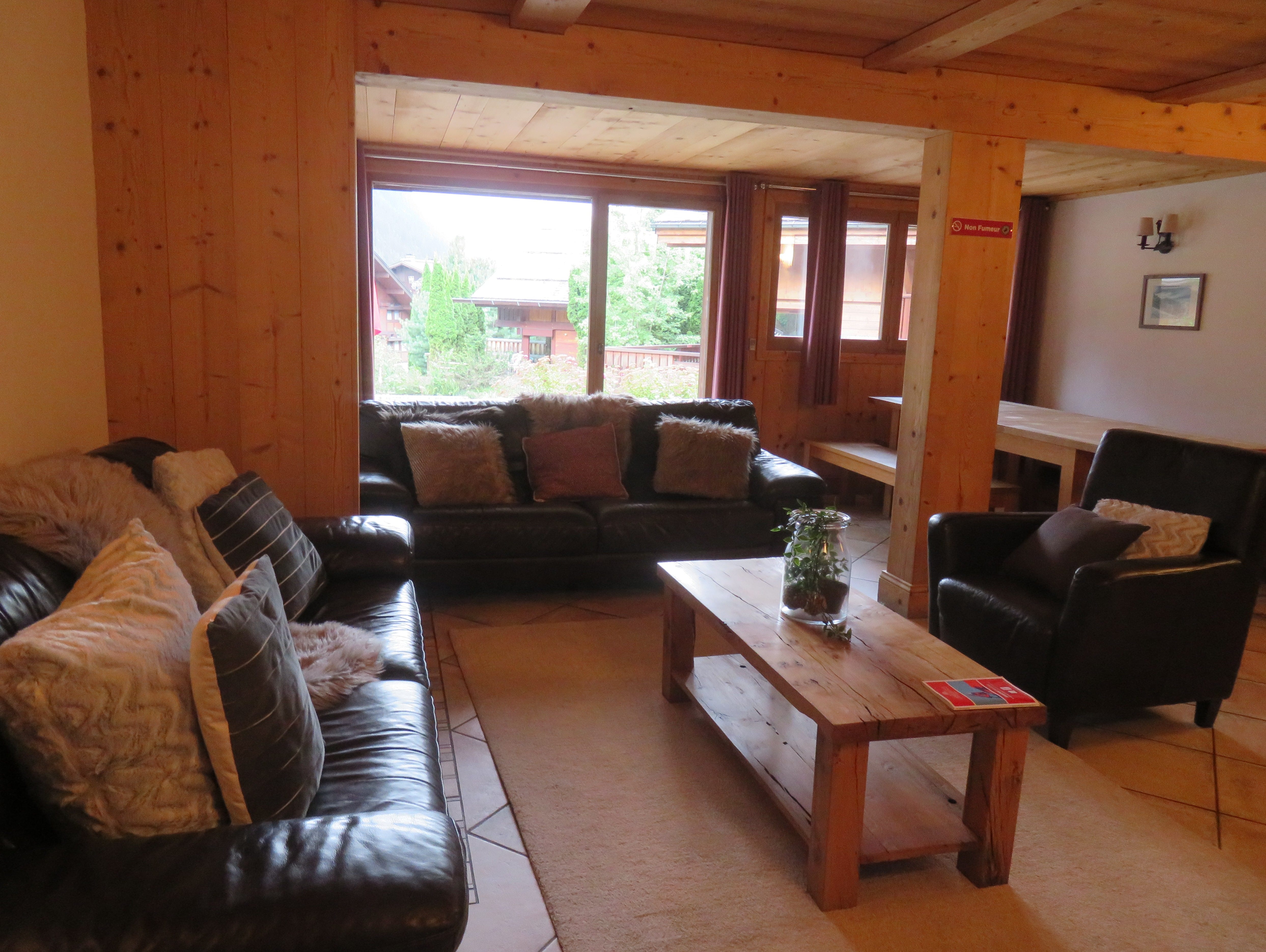 Living Room in Yeti Lodge