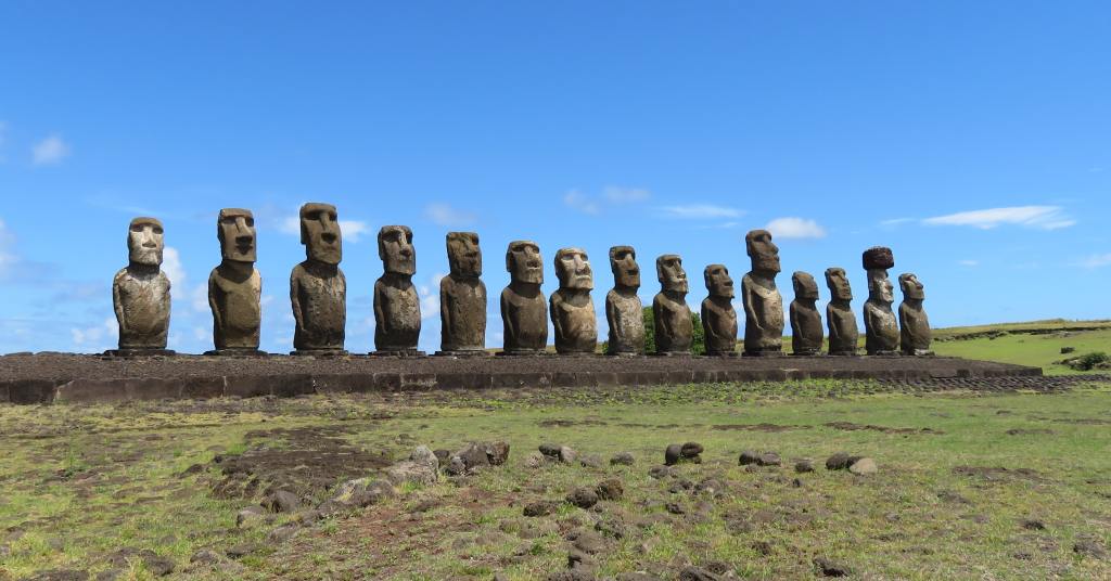 There were 15 moai statues in Tonariki.