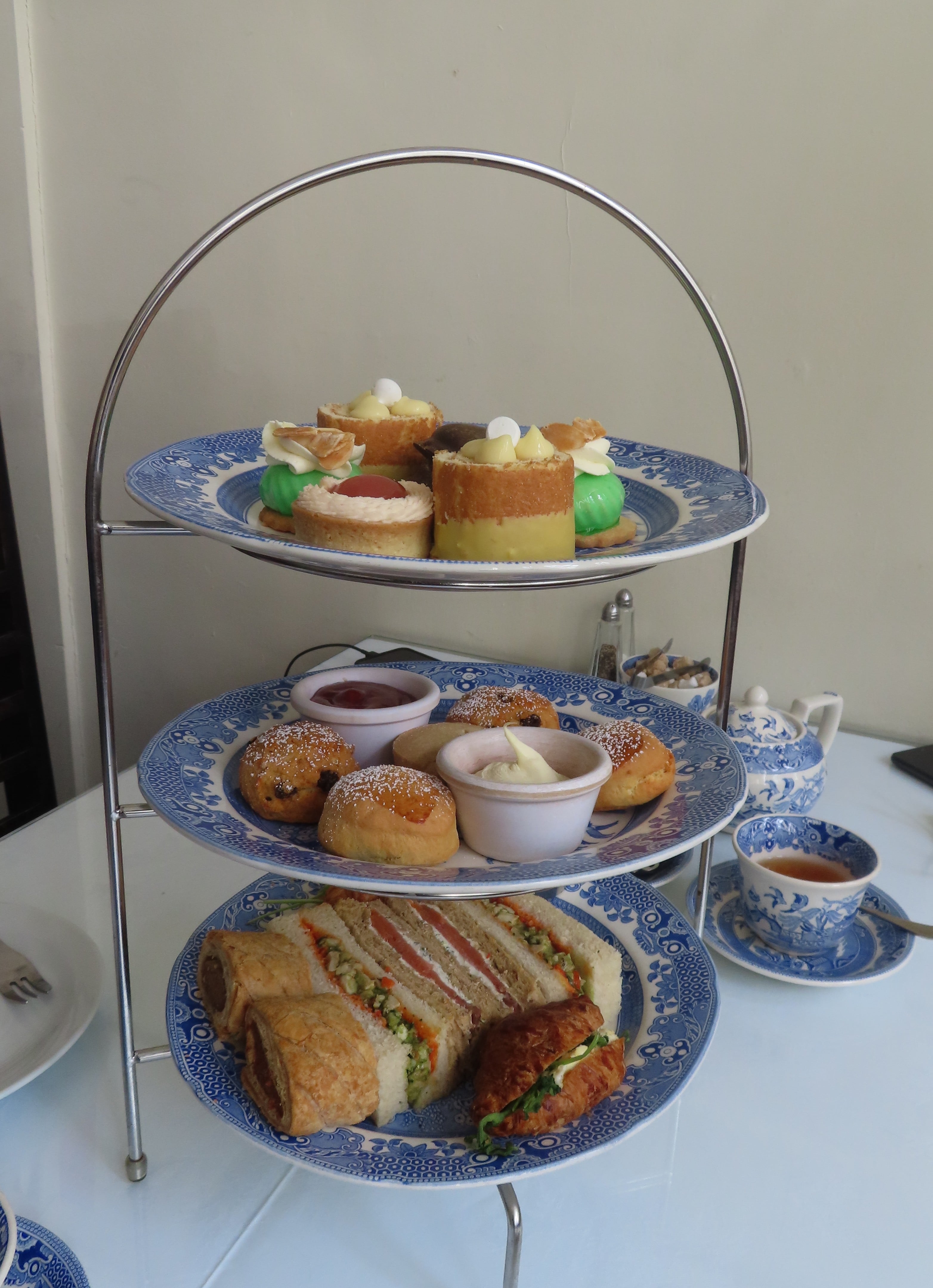 Afternoon tea at Mackintosh-at-the-Willow