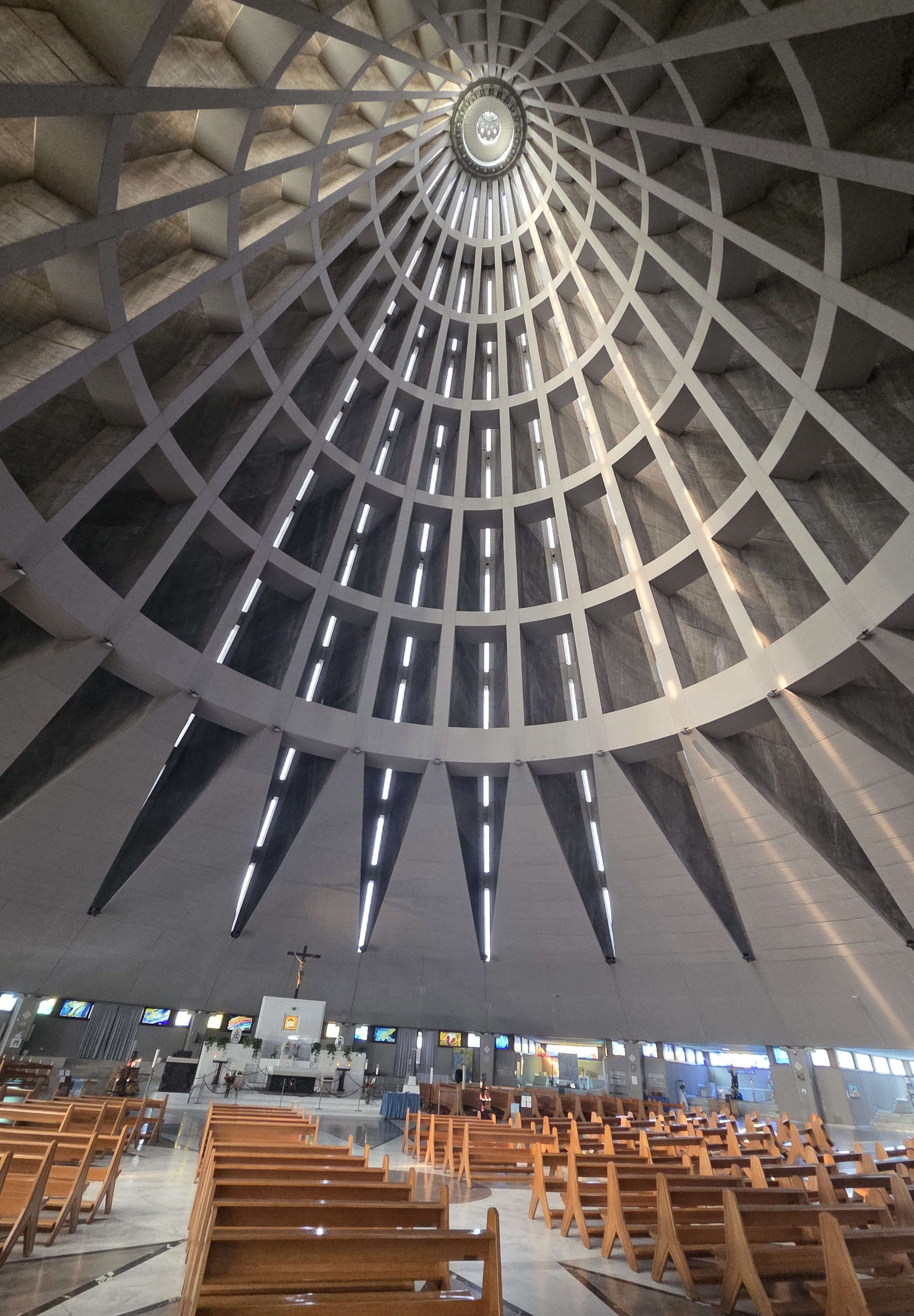 Sanctuary Madonna delle Lacrime (inside)