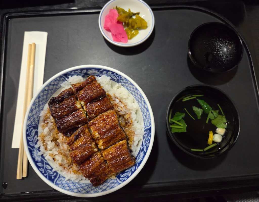 Eel rice dinner