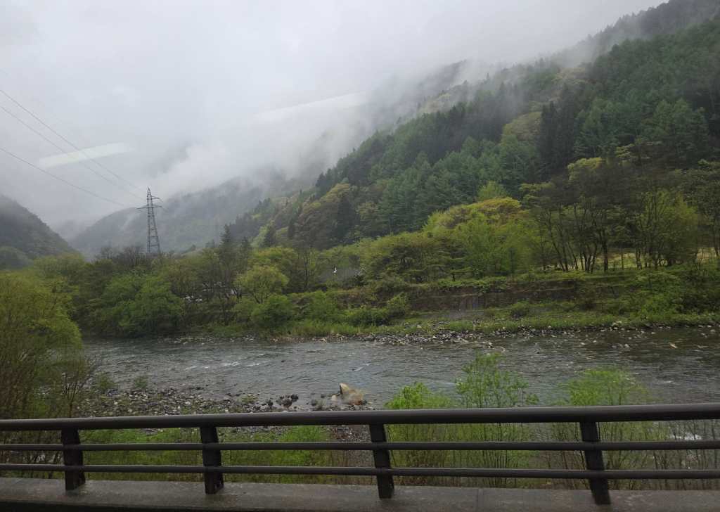 Bus ride to Ogizawa