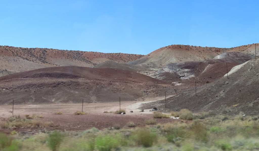 Road view on the way to North Rim