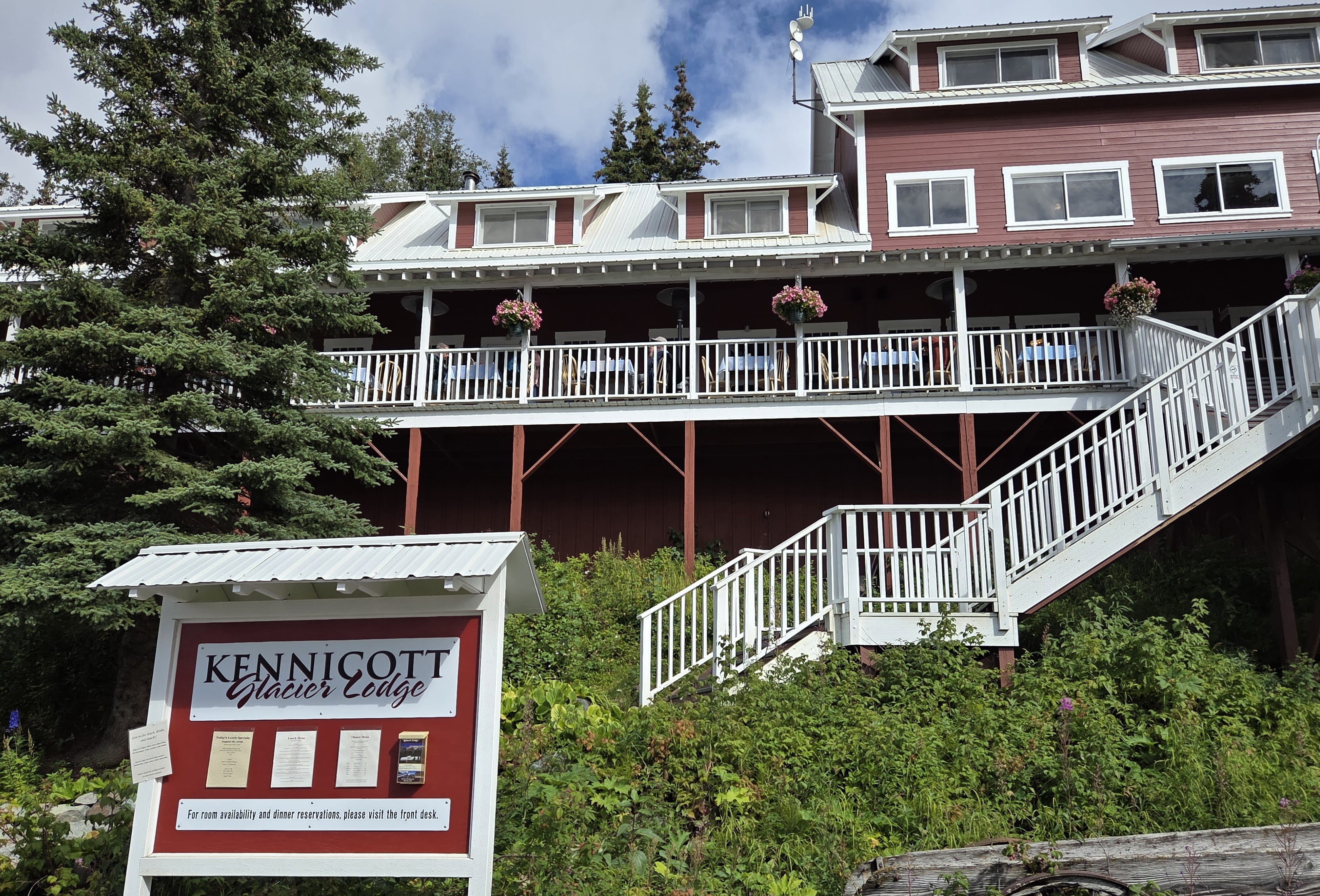 Kennicott Glacier Lodge